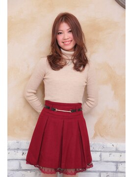 マドゥー(Madu) ツヤ揺れカール