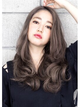 ヘアサロン ガリカ 表参道(hair salon Gallica) ☆ グレージュ ＆ 毛束感 ☆ナチュラルひし形シルエットスタイル