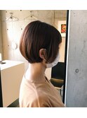 ショートボブ