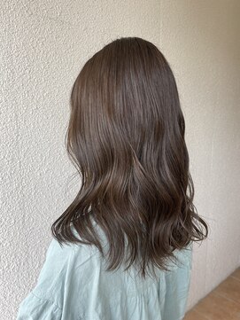 ビグディーサロン 武庫川(BIGOUDI salon) オリーブベージュ