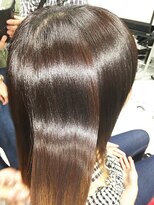 ナンバーエイト(number eight)&nbsp;赤み消しカラー×ナチュラルなサラサラヘア×20代30代★