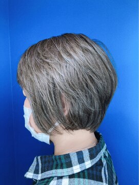 ムーンアディション(MOON ADDITION) 明るく白髪ぼかし