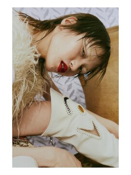 マド(Mado) SHE for Mado