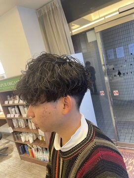 ブロッサム ひばりヶ丘(Blossom) 波巻き束感ショートツーブロックマッシュアップバングコンマヘア