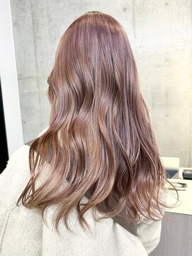 セル(CELL) ラベンダーベージュ ウェーブヘア 韓国風ヘア