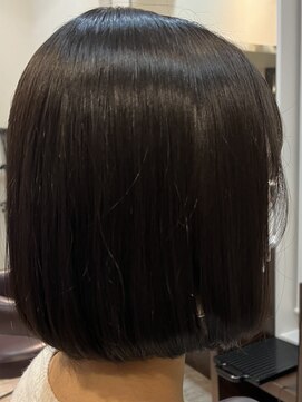 リブレソレイユ(Libre soleil) サラ艶ボブ