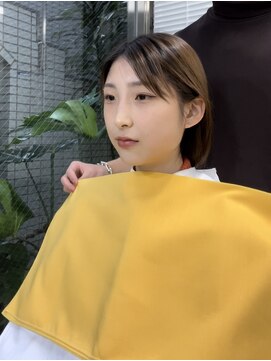 コンマ(,) パーソナルカラー診断［イエベ秋］