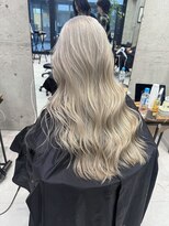 ルーフアクト(LUFE act)&nbsp;ブロンドに落ちるホワイトベージュカラー