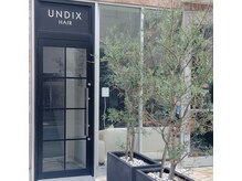 階段をあがるとそこには、ちょっぴり、隠れ家的な空間が！