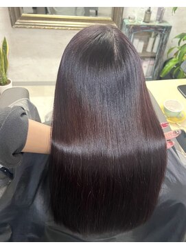 ミーノ(miino) ツヤツヤ縮毛矯正で叶える美髪ロング