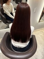 ケリーアン 太田(kelly.un)&nbsp;レッドブラウン / ワインレッド / 艶カラー / 暖色系カラー