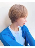 大人マッシュショートベージュ系カラー丸み前髪丸顔K20260503