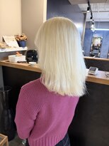 派手髪・ハイトーンカラー・デザインカラー・ブリーチ専門美容室&nbsp;ブロンドブロンドカラーホワイトブロンド抜きっぱなしブリーチ