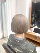 イル 天神西通り店(ill)&nbsp;【レディース◆天神】ボブスタイル×ブリーチ×ハイトーンカラー