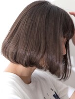 パティオンツー(PATIONN2)&nbsp;切りっ放しふんわりストレート内巻きお洒落70'sグレージュボブ