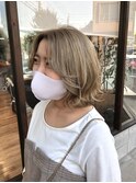 「脱黒染め」ハイトーンハニーベージュ