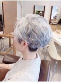 シルバーグレーonパーマ