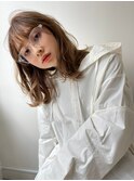 ナチュラルベージュ