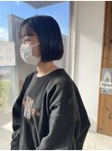 シンプルなミニボブ