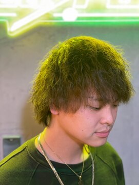 グリーディーフォックス 代々木(Greedy FOX) 韓国マッシュ/センタ-パ-ト/ツイストスパイラル/スキンフェード