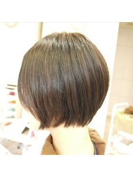 バンドール(Bang-doll) レイヤードボブ