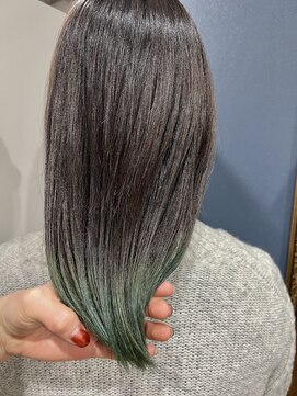 ウィーク 梅田(UiiC) 伸ばし中セミロング▲裾カラー uiic umeda 中沢恵理