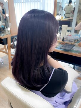 ネオリーブ チロル 横浜西口店(Neolive CiroL.) 艶感たっぷり バイオレットカラー【池田】