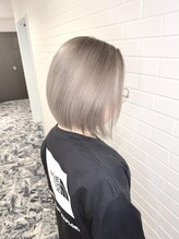 ブランシスヘアー(Bulansis Hair) 透明感ハイトーンボブで大人かわいいスタイル。おすすめスタイル