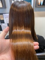 ジェリカ(Jlica)&nbsp;梅雨時期に楽チンスタイル　うる艶　酸性ストレート