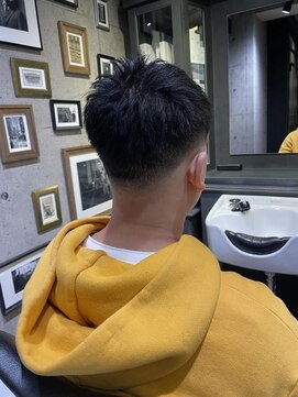 ステイゴールド 新百合ヶ丘(STAY GOLD) ベリーショートフェード