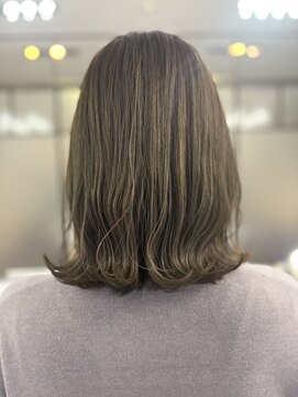 ノーム バイ アウラ(norm. by aura) 透明感カラー 赤み消しカラー オリーブグレージュ