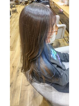 フィゼル あべのルシアス店(Aujua fizelle) インナーカラーブルー