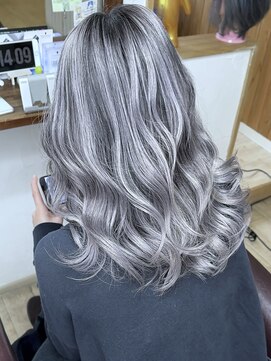 ブレイズヘアー(BLAZEhair) 【メタリックカラー】ホワイトバレイヤージュ×ブリーチ２回