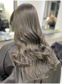 レイヤーカット×グレージュ