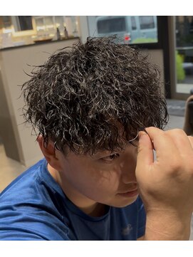 クヴェル(Kvell) メンズショートマッシュツイストスパイラル