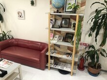 バースプレイス(BIRTH PLACE)の雰囲気（待ち合いスペースです。どうぞお寛ぎ下さい♪）