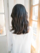 シェルク バイ シャッセ(cerc by SASE)&nbsp;フェミニンセミロングスタイル