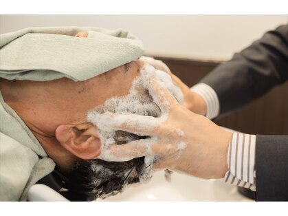 モーリーズバーバーショップ 北浜本店(MORLY’s Barbershop)の写真