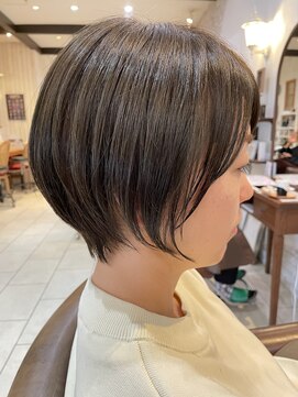 ヴィアンカ(Vianca) 丸みショートボブ