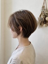 カフレ 岩出(CAFRE)&nbsp;大人ショート×白髪活かしカラー