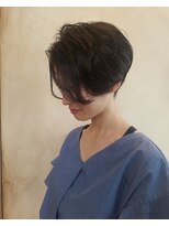 オーストヘアーベンヌ(Aust hair Bennu) 刈り上げショート:.*