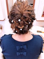 ヘアーメイク フェヌア(Hair Make fenua)&nbsp;ねじり編み込みアレンジ