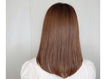 縮毛矯正したいけど、ダメージが気になる、カラーも矯正も続けたい。そんな方に♪シルクストレート