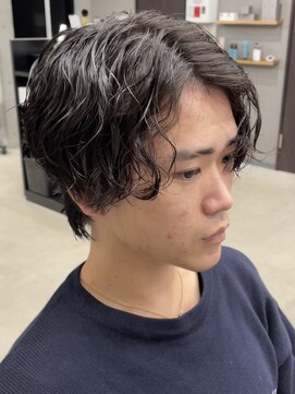 フイ 代々木(Hui) スパイラルパーマ/波巻き