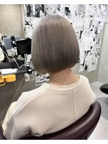 ヲタクに美容室は難しい。&nbsp;ハイトーンホワイトグレージュ