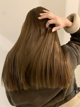 ユニコ(unico) オリーブベージュ/ロングヘア