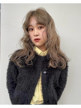木村美容店 ［木村美容店］　ミルクティーベージュ　ウェーブヘアー