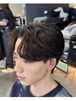 バース 梅田中崎町店(BIRTH)&nbsp;韓国へアカルマパーマワックスなしセンターパート黒髪ウルフ