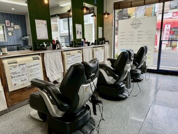 銀座バーバー 鳩ヶ谷店の写真/受け継がれた丁寧でスピーディーな技術と新しい空間。心地よいバーバー体験をあなたに！