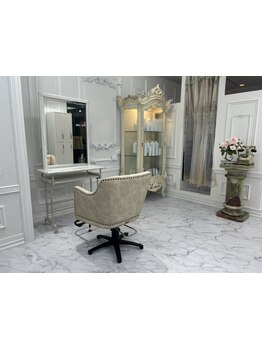 【心斎橋駅徒歩5分/21時以降も受付可能★髪質改善】丁寧なカウンセリング&高い技術で叶えたいStyleを実現!